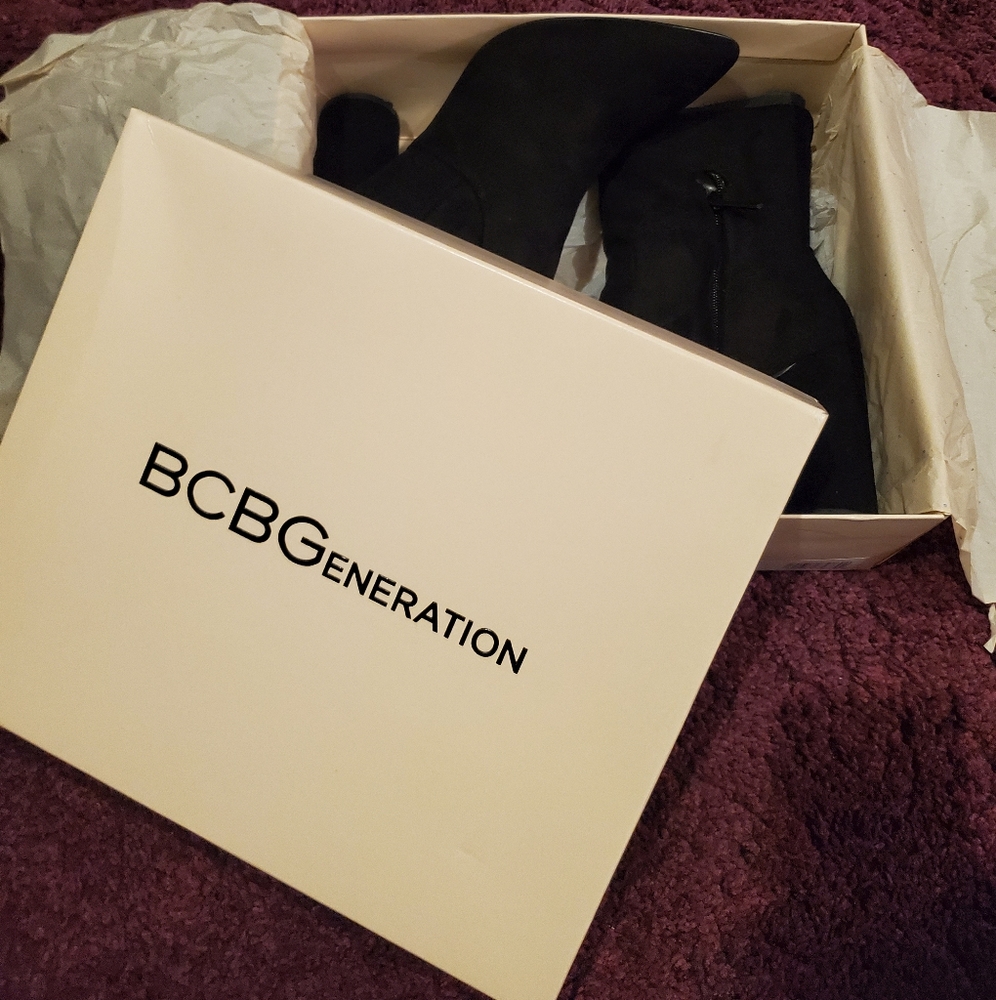 Like New Bcbgeneration Microsuede Pointed Booties - image 4